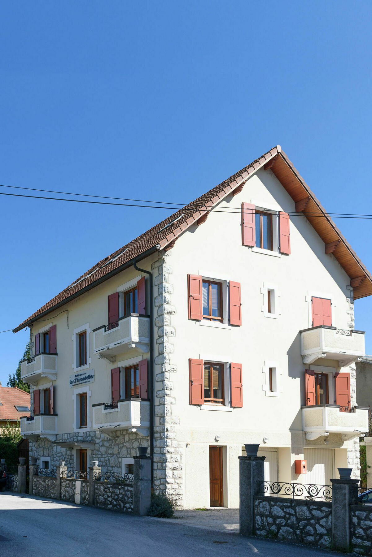 Les Z'Hirondelles Hotel Анси Екстериор снимка